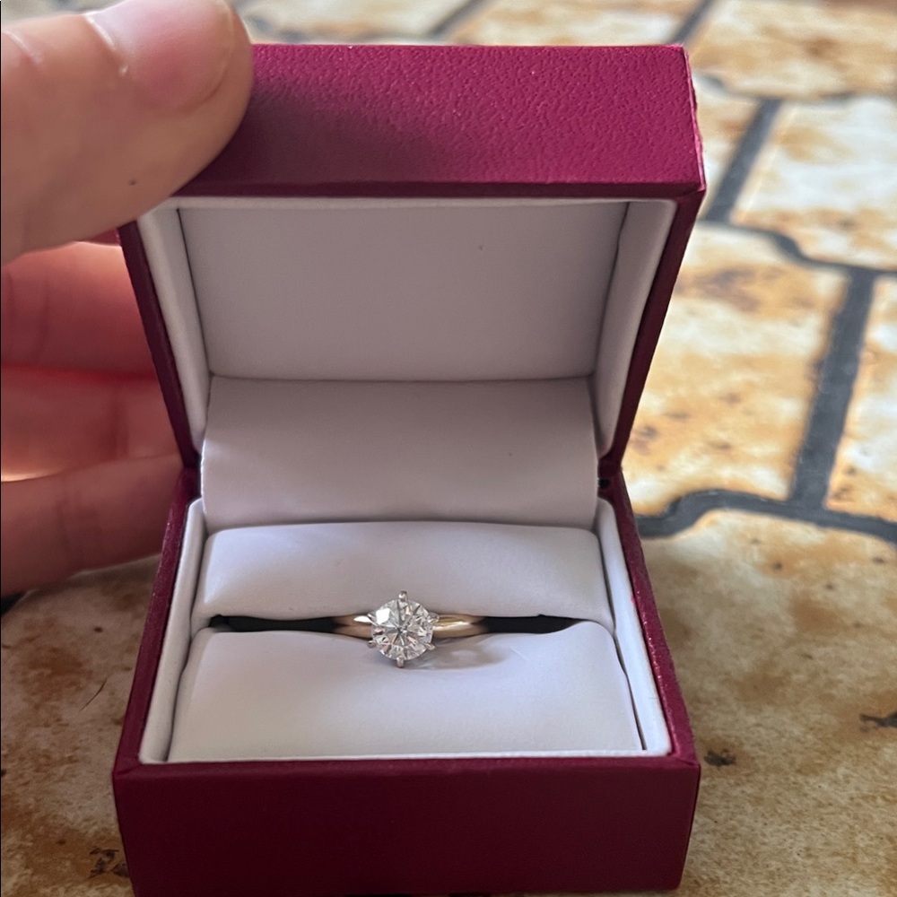 Helzberg Diamonds Yellow Gold Ring with Round Cut 1.33 ct Diamond